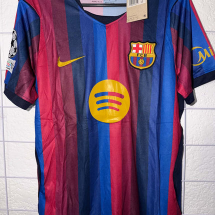 barcelona local 26/27 conjunto