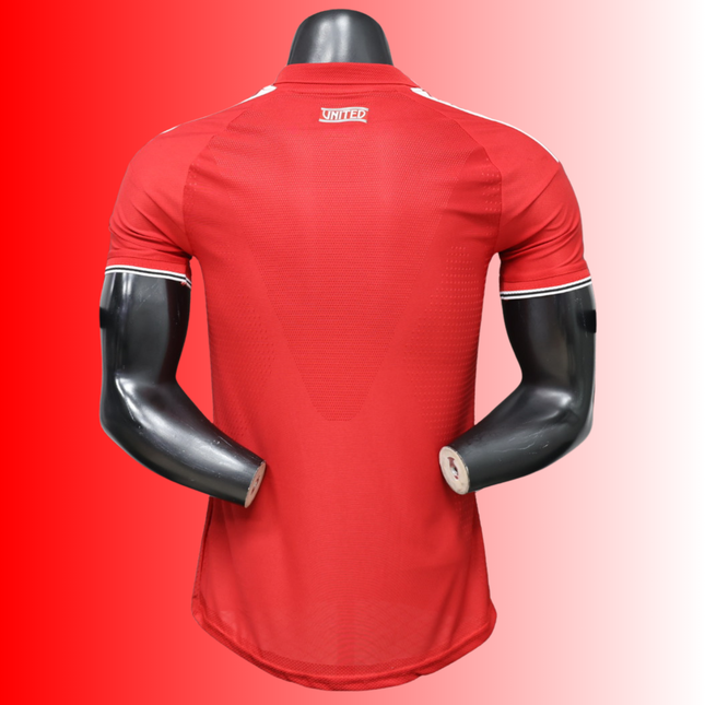 Manchester utd local - 26/27