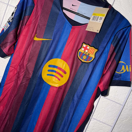 barcelona local 26/27 conjunto