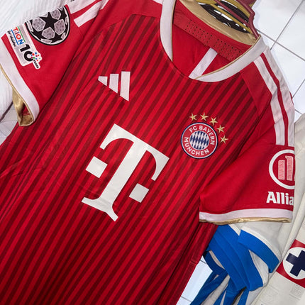 bayer munich local 26/27 conjunto